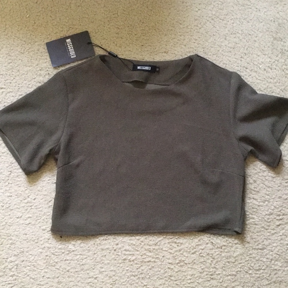 Khaki crop top missguided 8